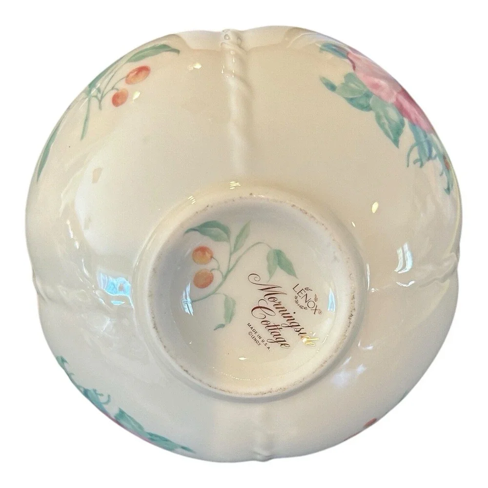 Lenox Vase Morningside Cottage Pattern with Flowers Dragonflies & Bees Gold Trim